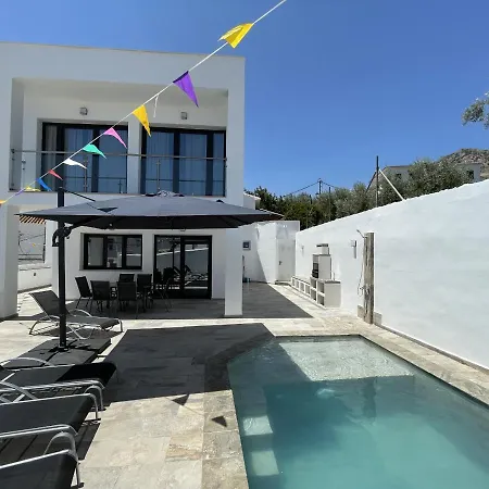 La Fuente Villa